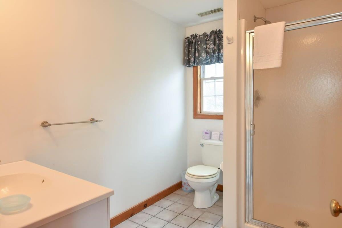 12216 - Beautiful Views Of Cape Cod Bay Access To Private Beach Easy Access To P-Town Truro Luaran gambar