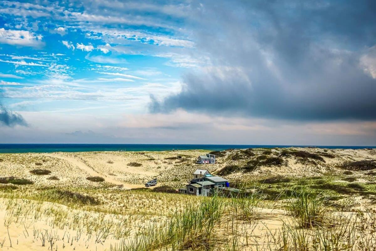 12216 - Beautiful Views Of Cape Cod Bay Access To Private Beach Easy Access To P-Town Truro Luaran gambar